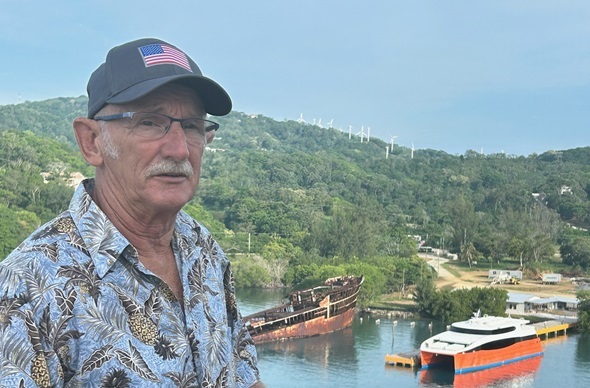 Renowned surgeon performs successful robotic Whipple procedure on determined cancer patient